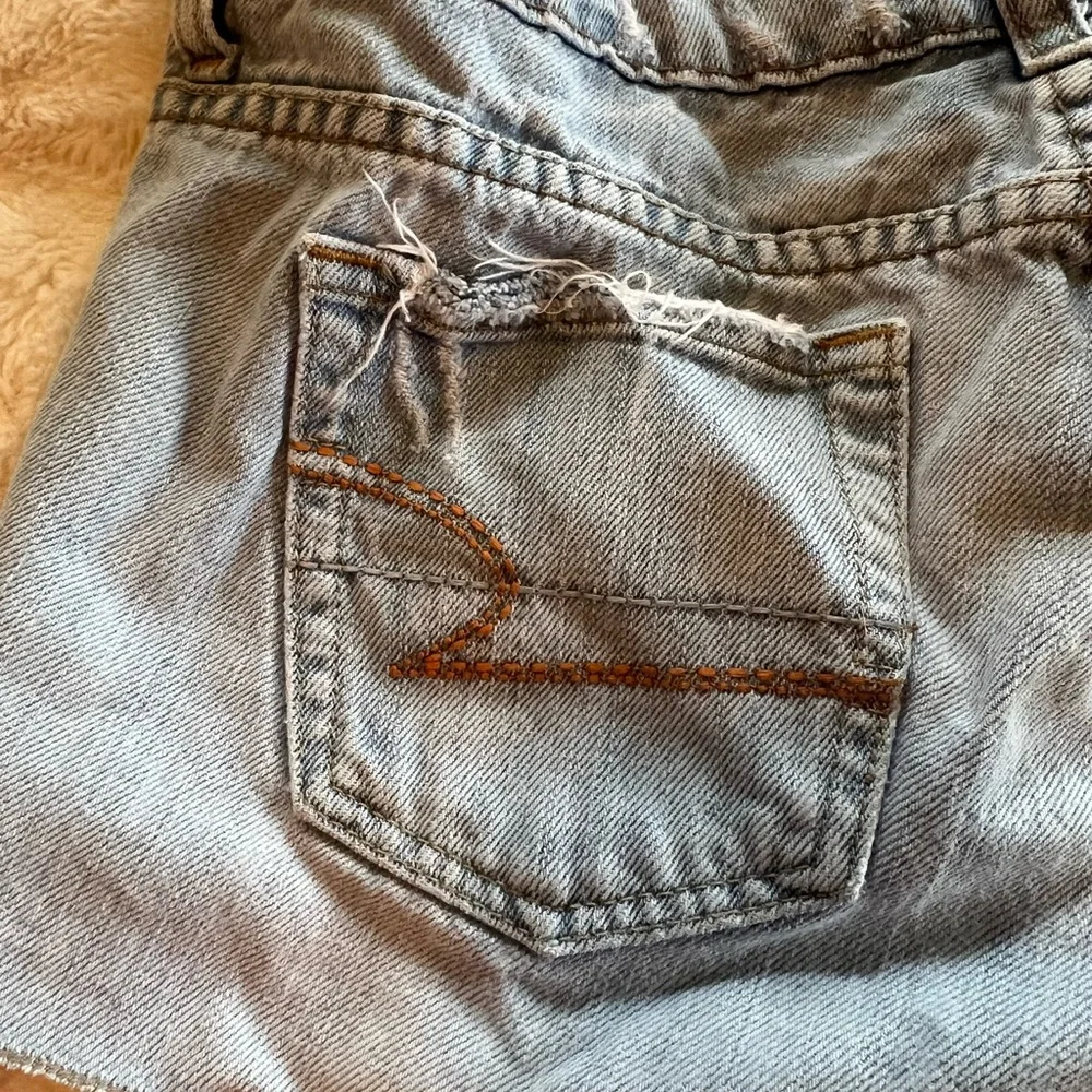 American Eagle Shorts - Picture 9 of 9
